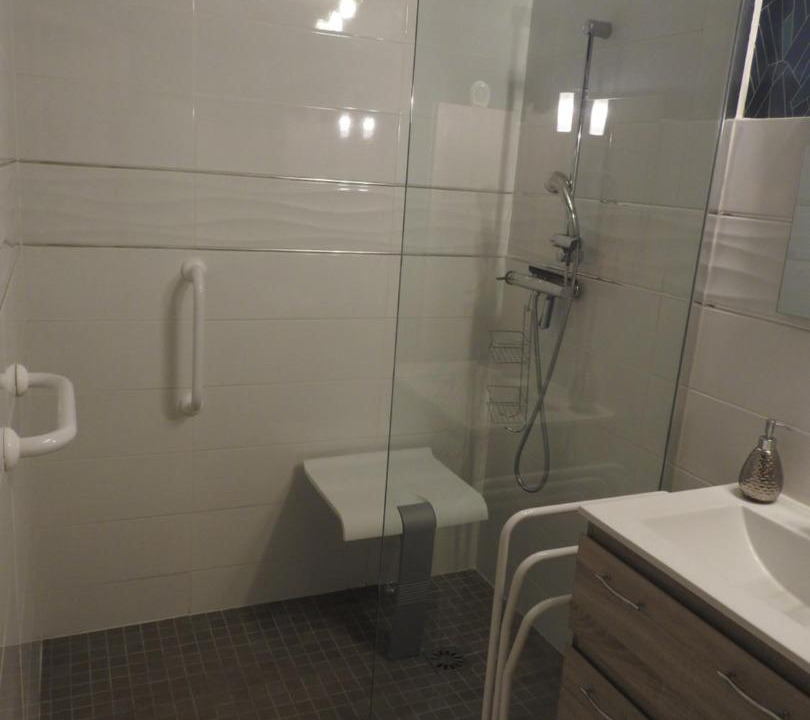 Photo of Bathroom in Saint-Lattier