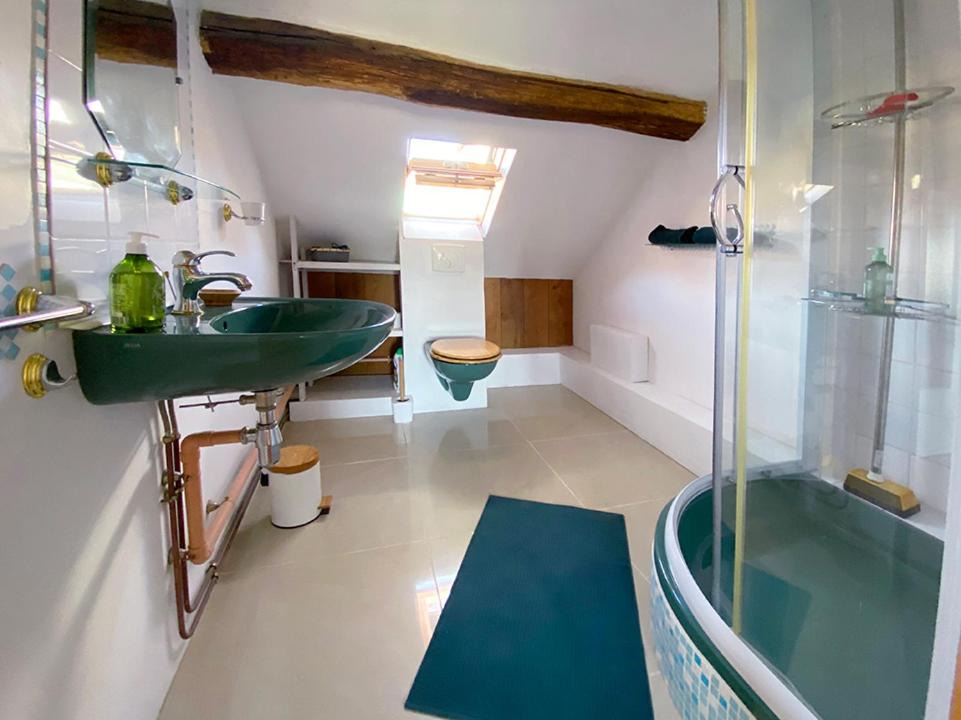 Photo of Bathroom in Saint-Sauveur-en-Puisaye