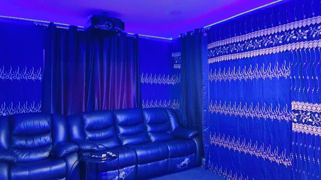 Photo of Others in Manor Lakes