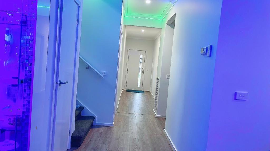 Photo of Others in Manor Lakes