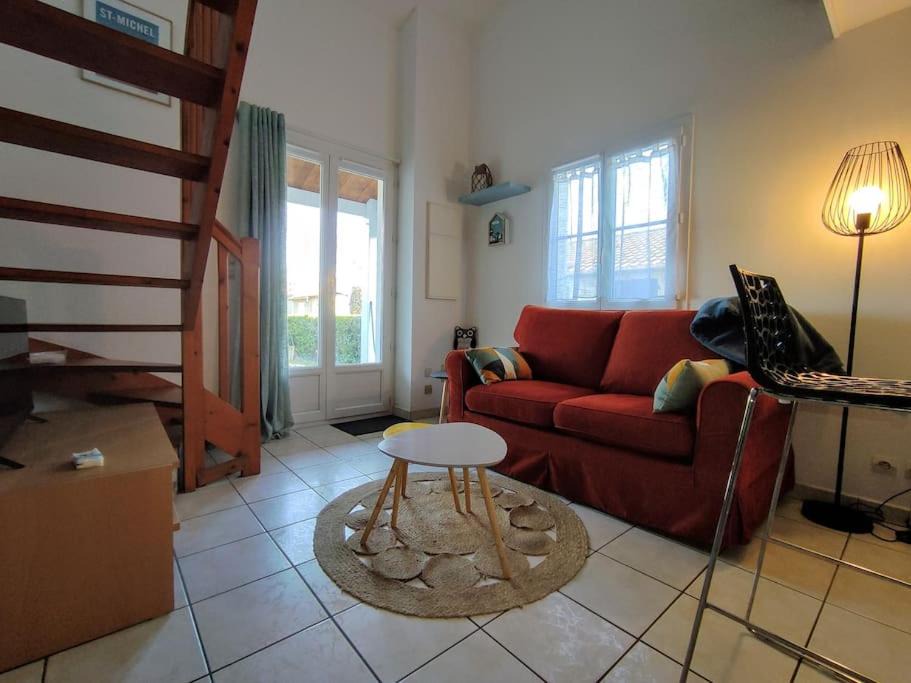 Photo of Livingroom in Saint-Michel-Chef-Chef