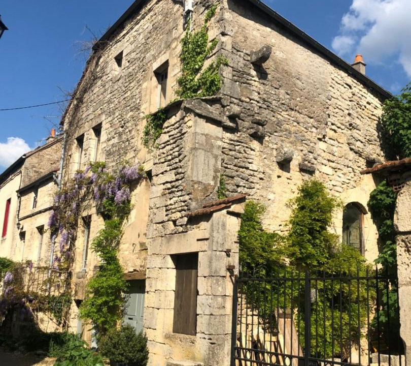 Photo of Others in Flavigny-sur-Ozerain