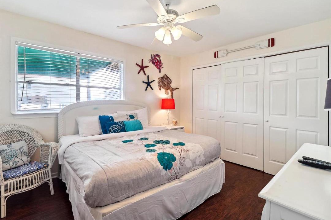 Photo of Others in Bermuda Beach
