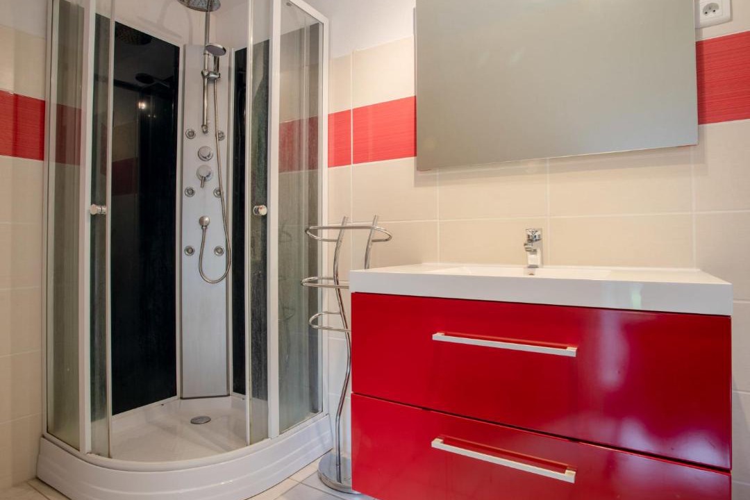 Photo of Bathroom in Saint-Lo-d'Ourville