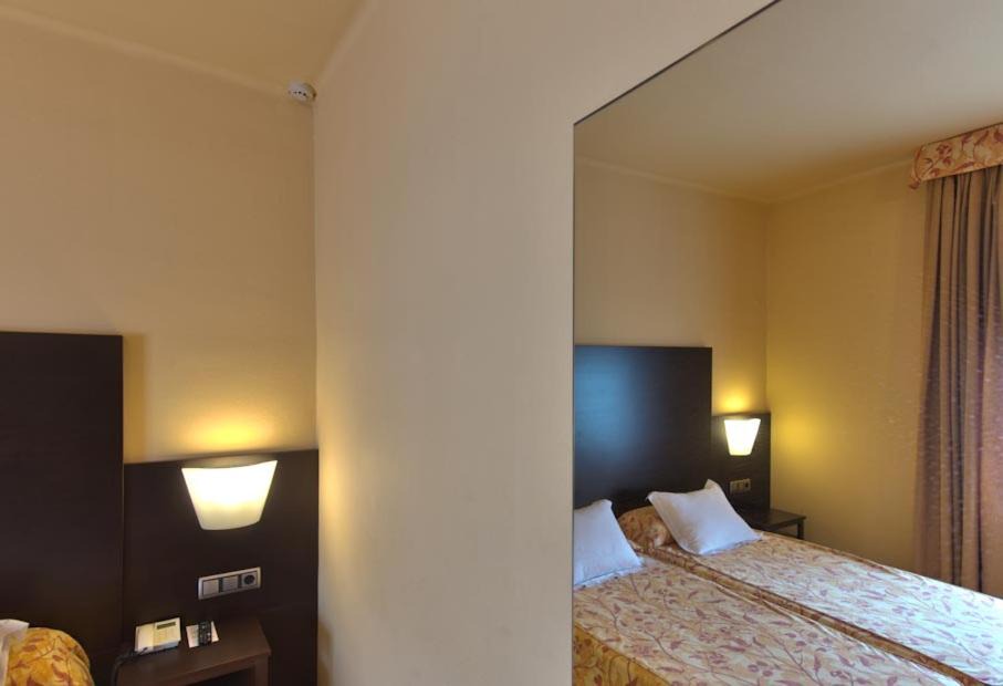 Photo of Bedroom in Sort