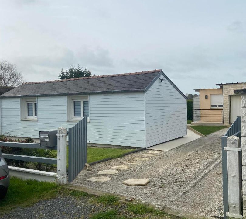 Photo of Buildings in Saint-Come-de-Fresne