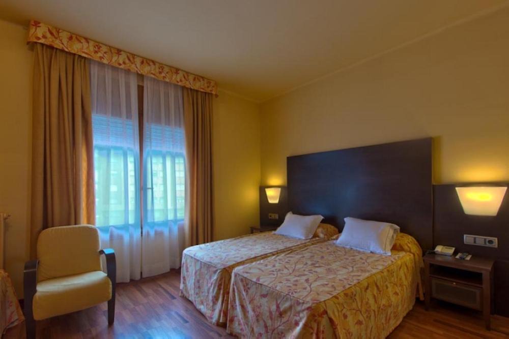 Photo of Bedroom in Sort