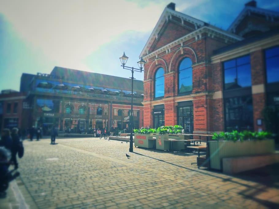 Photo of Others in Lincoln