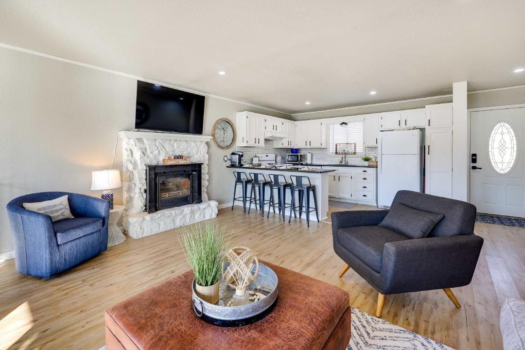 Photo of Others in Jay