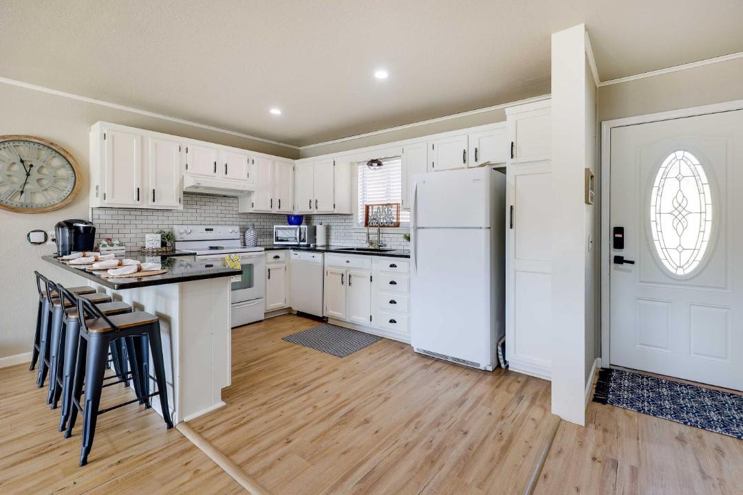 Photo of Others in Jay