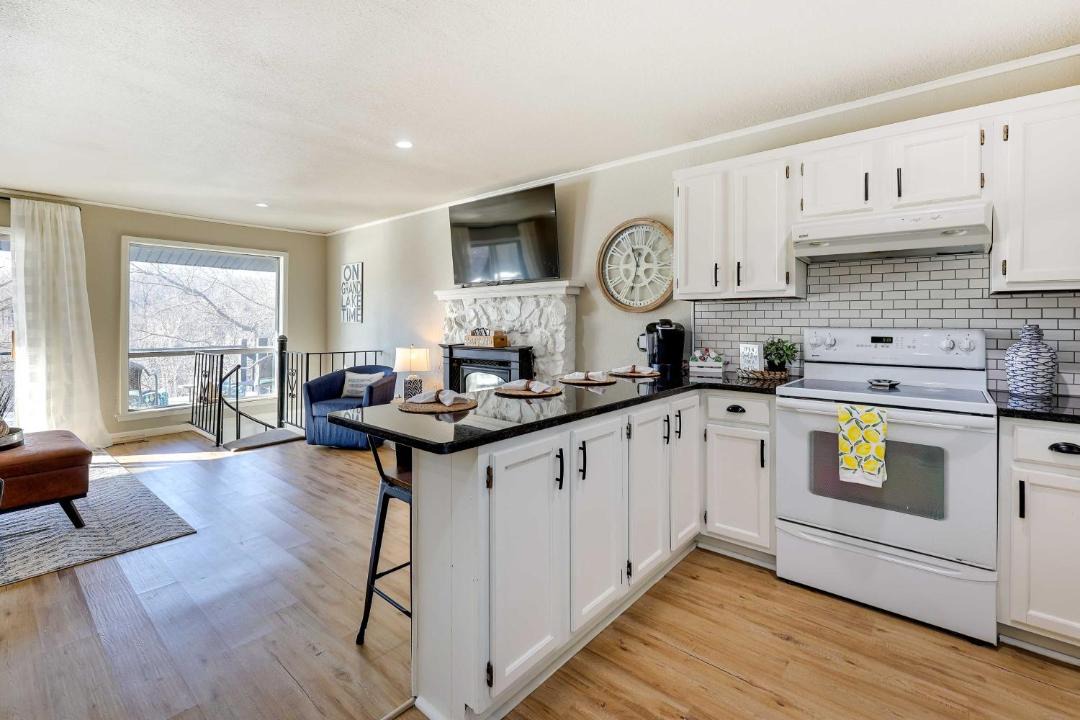 Photo of Others in Jay