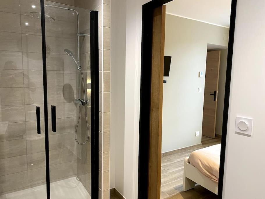 Photo of Bathroom in Rocroi