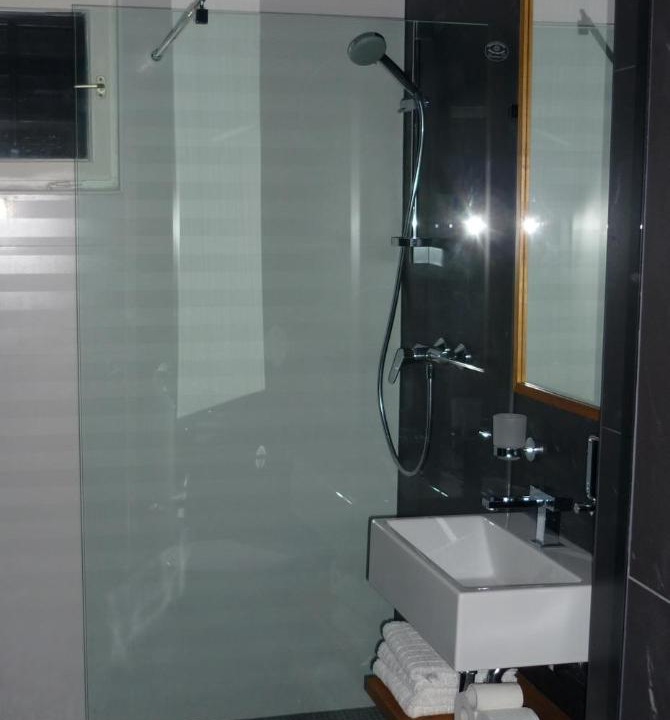 Photo of Bathroom in Sutivan