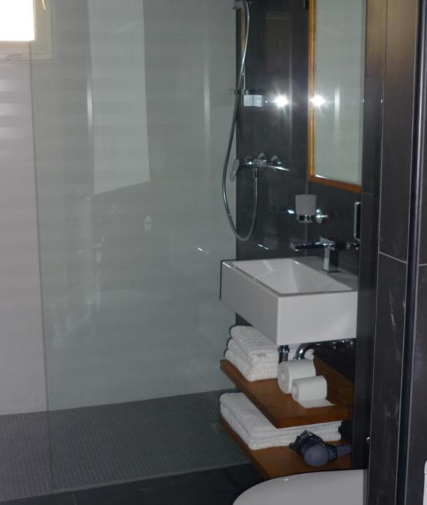 Photo of Bathroom in Sutivan