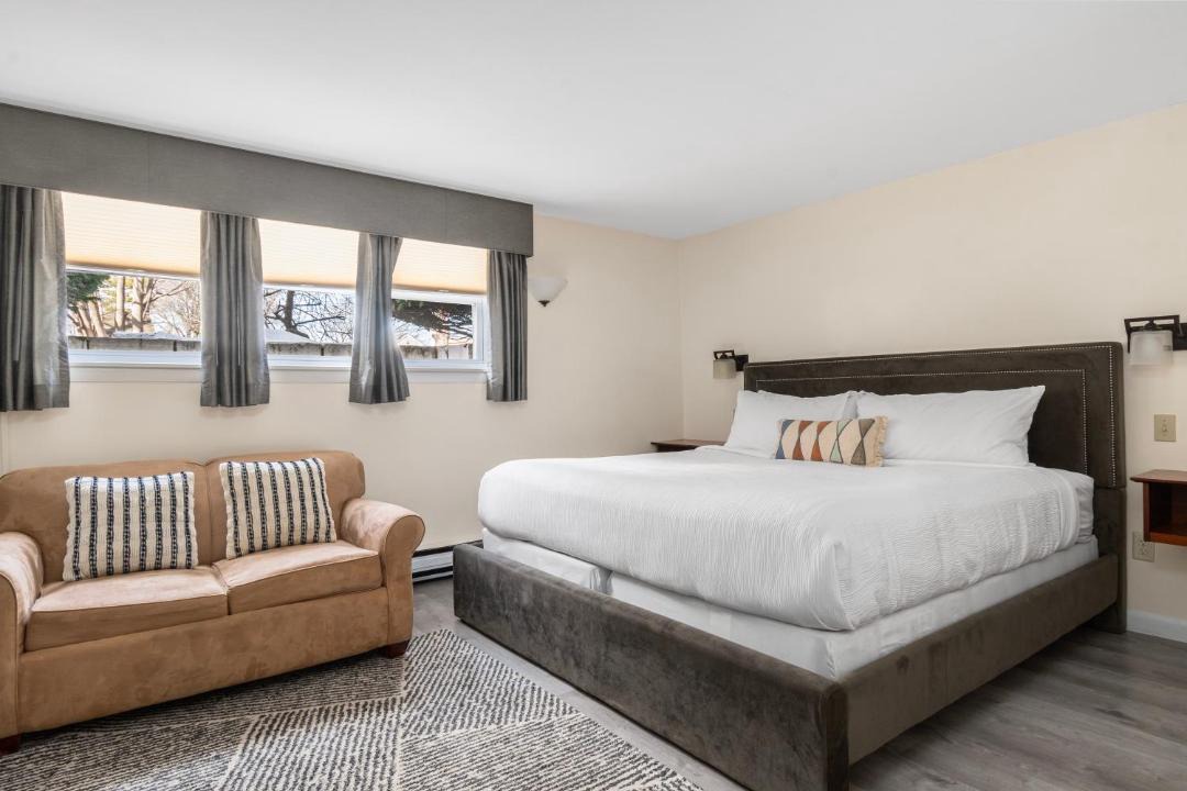 Photo of Others in Beverly