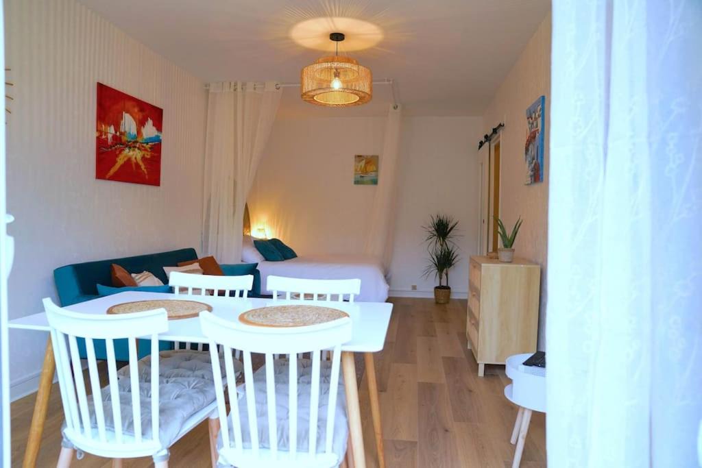 Photo of Others in Les Hauts de Saint-Aubin