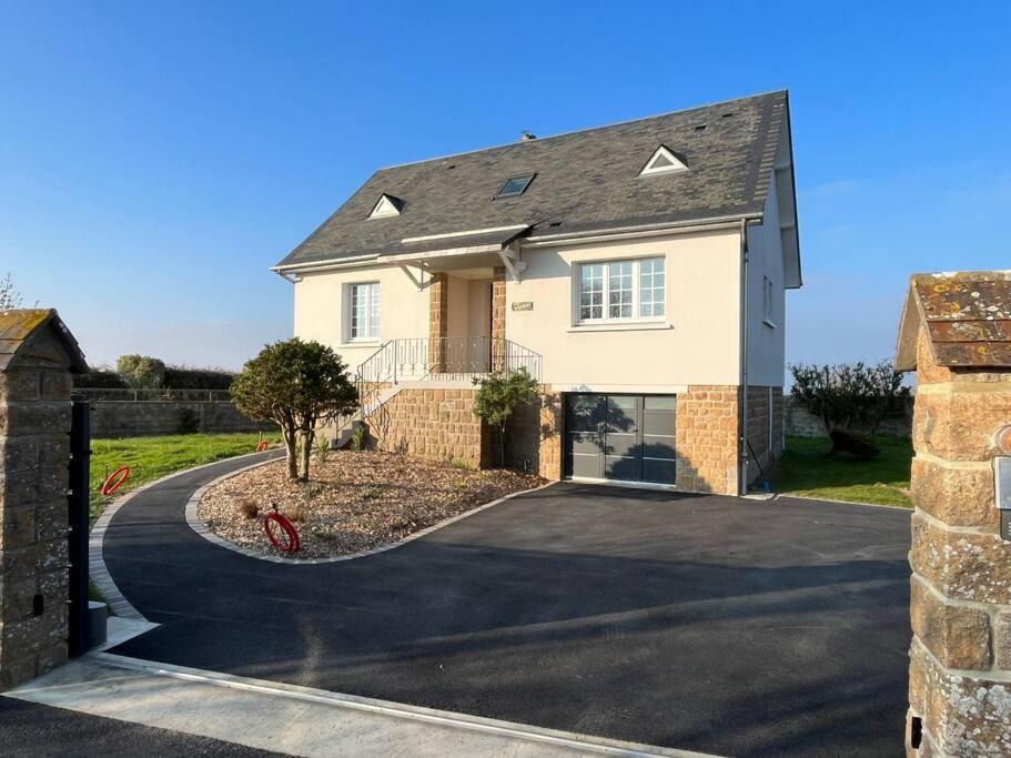 Photo of Others in Regnezville-sur-Mer