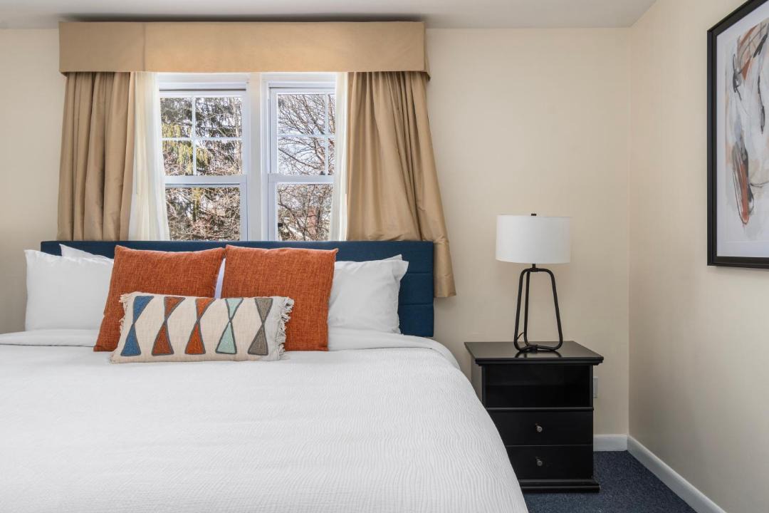 Photo of Others in Beverly