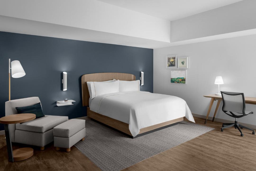 Photo of Bedroom in Main - Military Plaza