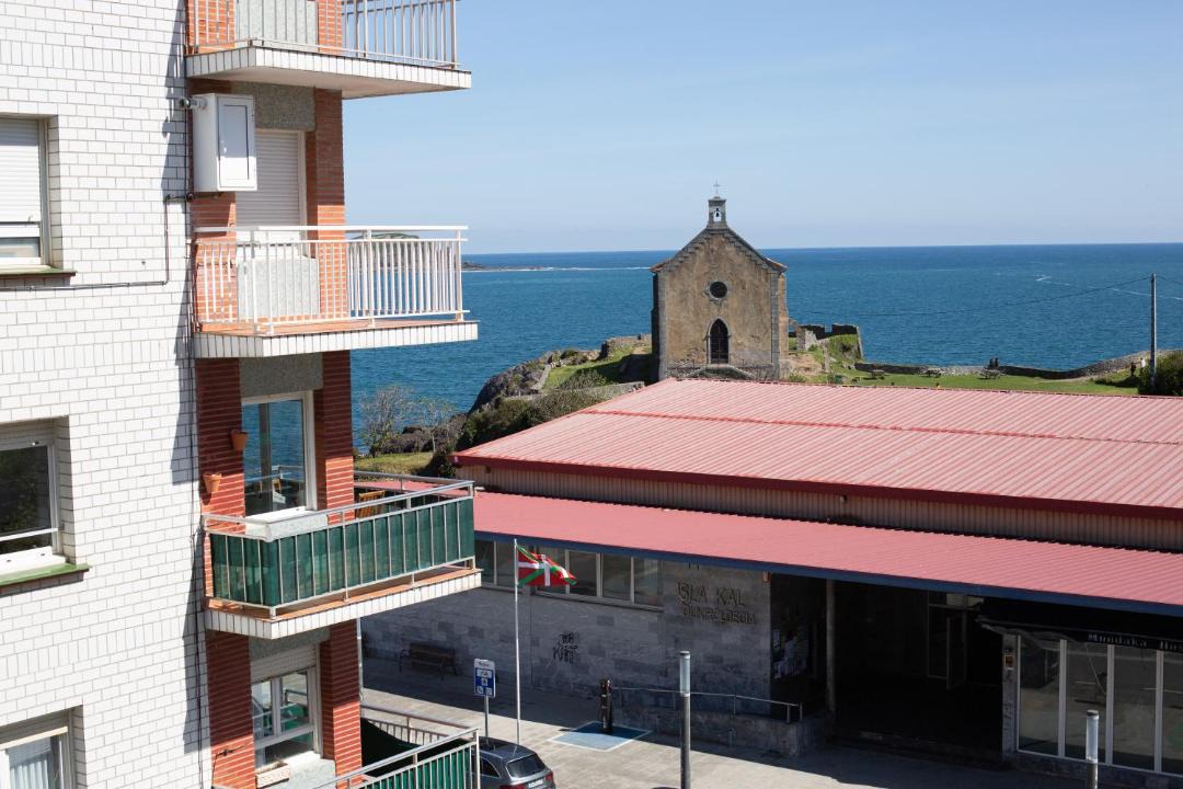 Photo of Others in Mundaka