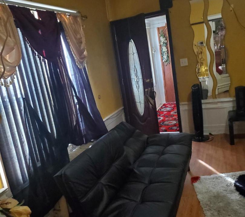 Photo of Others in Flatlands