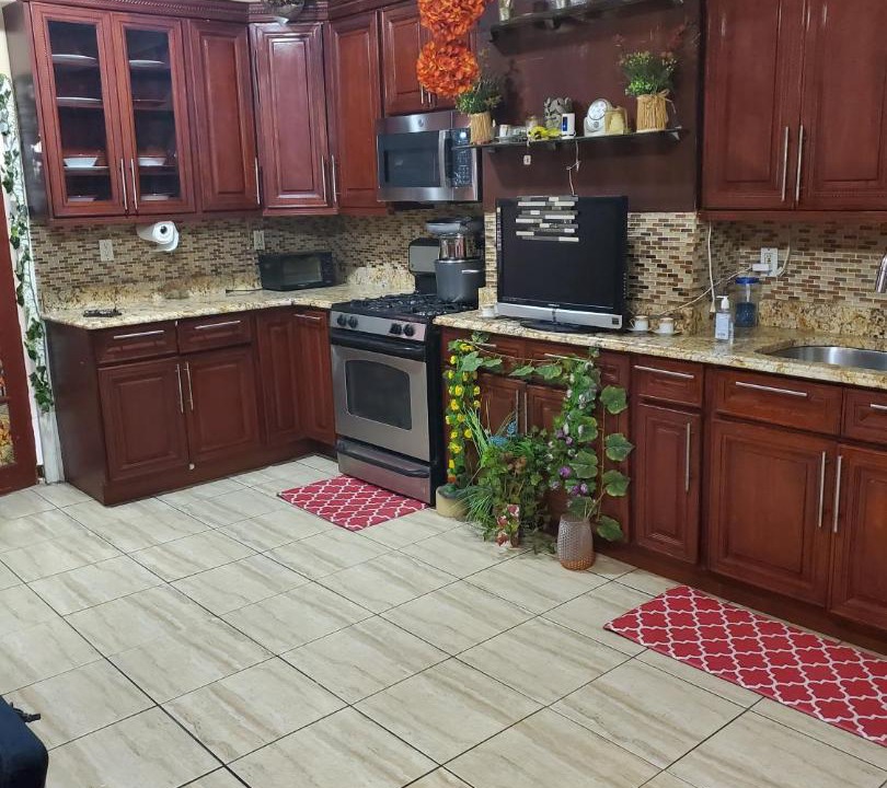 Photo of Others in Flatlands