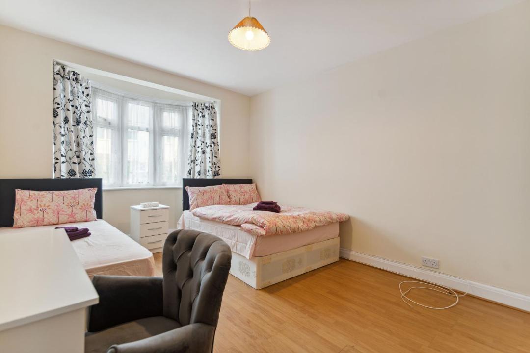Photo of Bedroom in Graveney