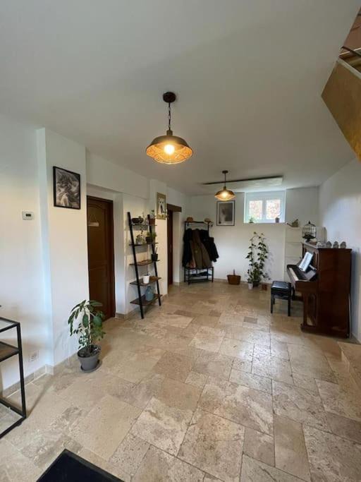 Photo of Livingroom in Avesnes-en-Bray