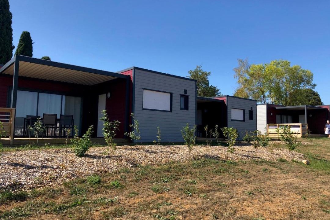 Photo of Others in Lhommaize