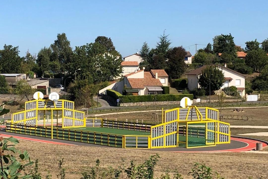 Photo of Others in Lhommaize