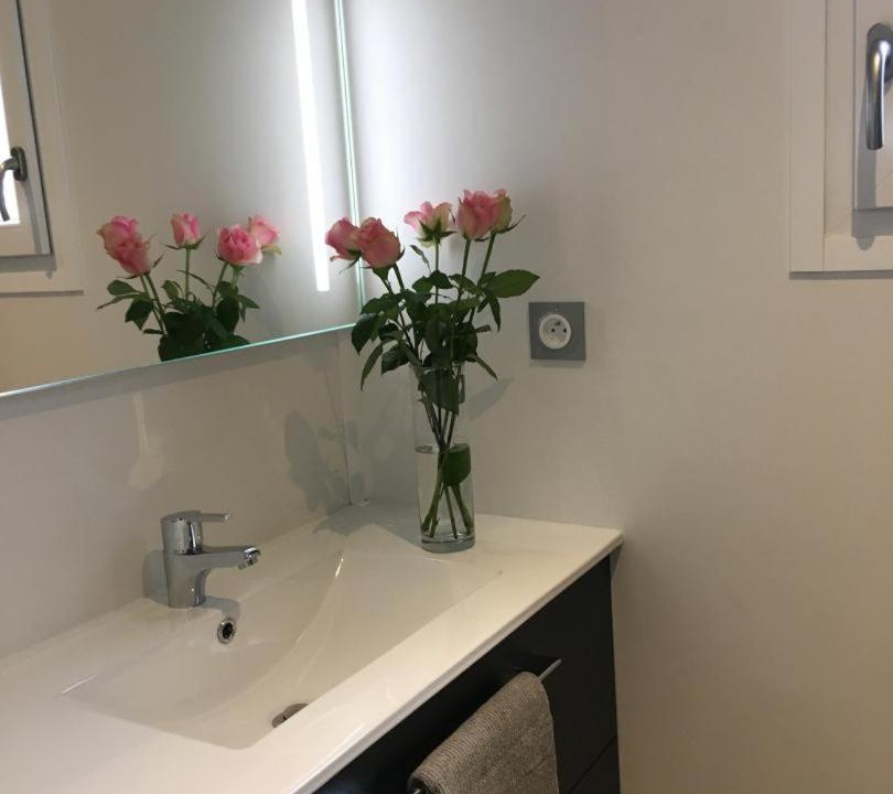 Photo of Others in Lhommaize