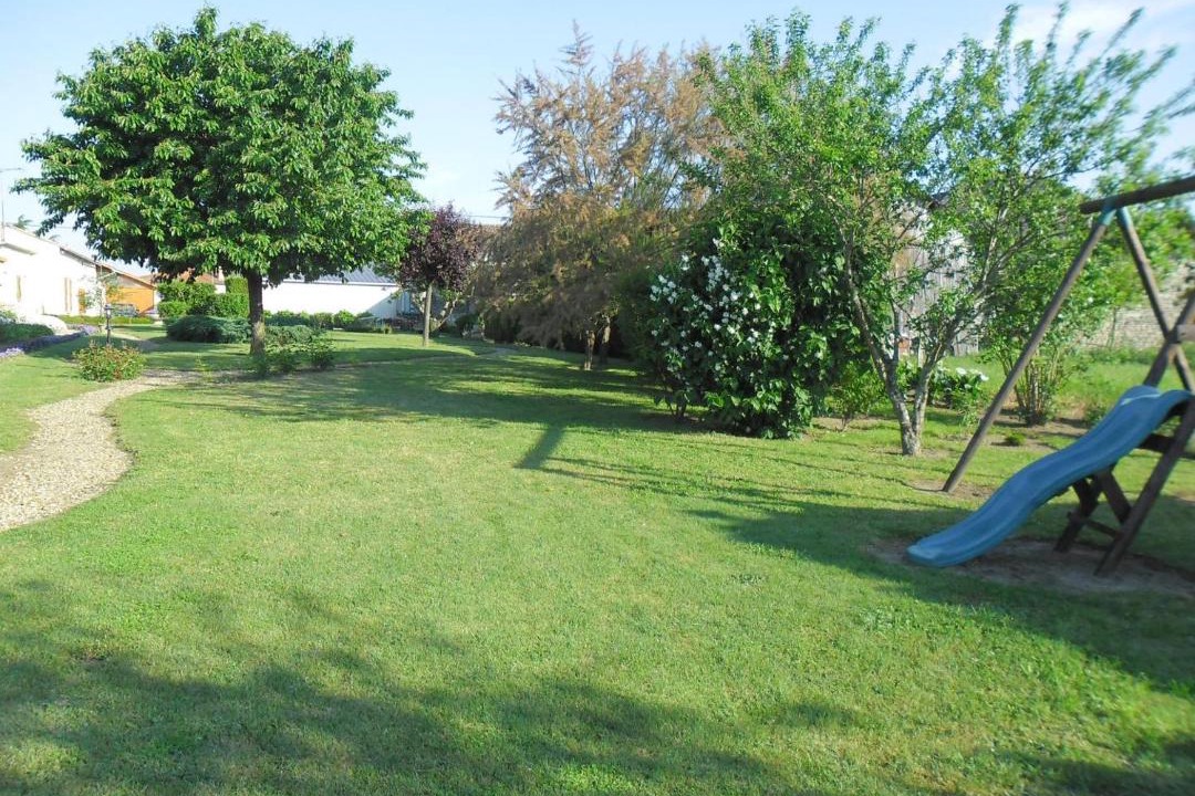 Photo of Outdoor in Berthegon