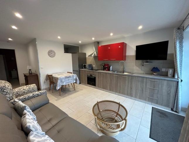 Photo of Others in Epineuil-le-Fleuriel