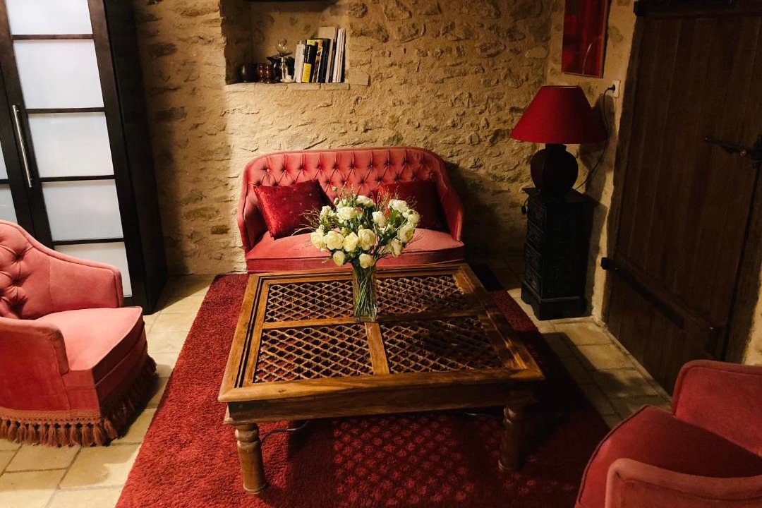 Photo of Others in Lombron