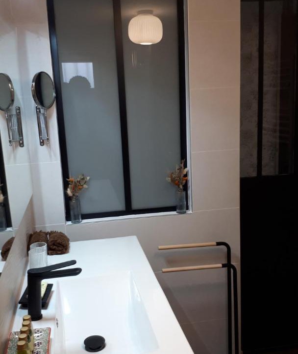 Photo of Others in Gelos