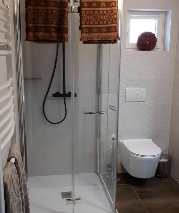 Photo of Others in Gelos