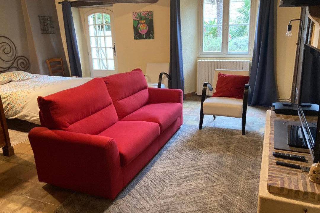 Photo of Others in Lombron