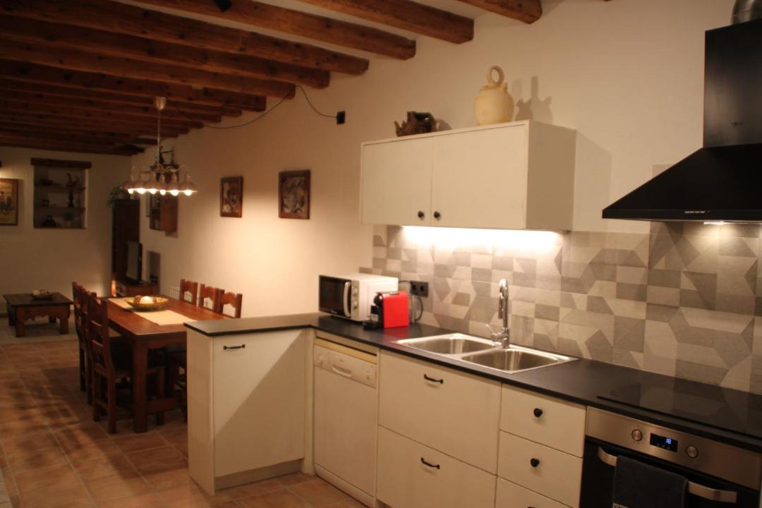 Photo of Kitchen in San Lorenzo de Morunys