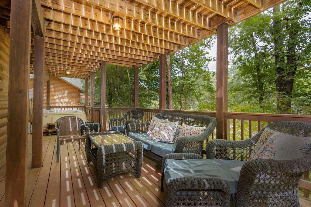 Photo of Others in Branson Cedars