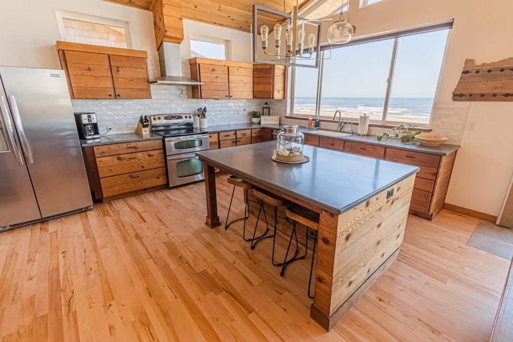 Photo of Others in Kiwanda Shores