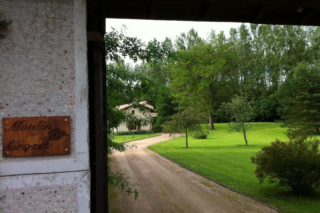 Photo of Others in Montceaux