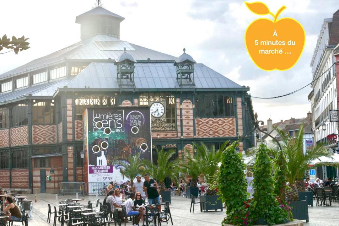 Photo of Buildings in Sens