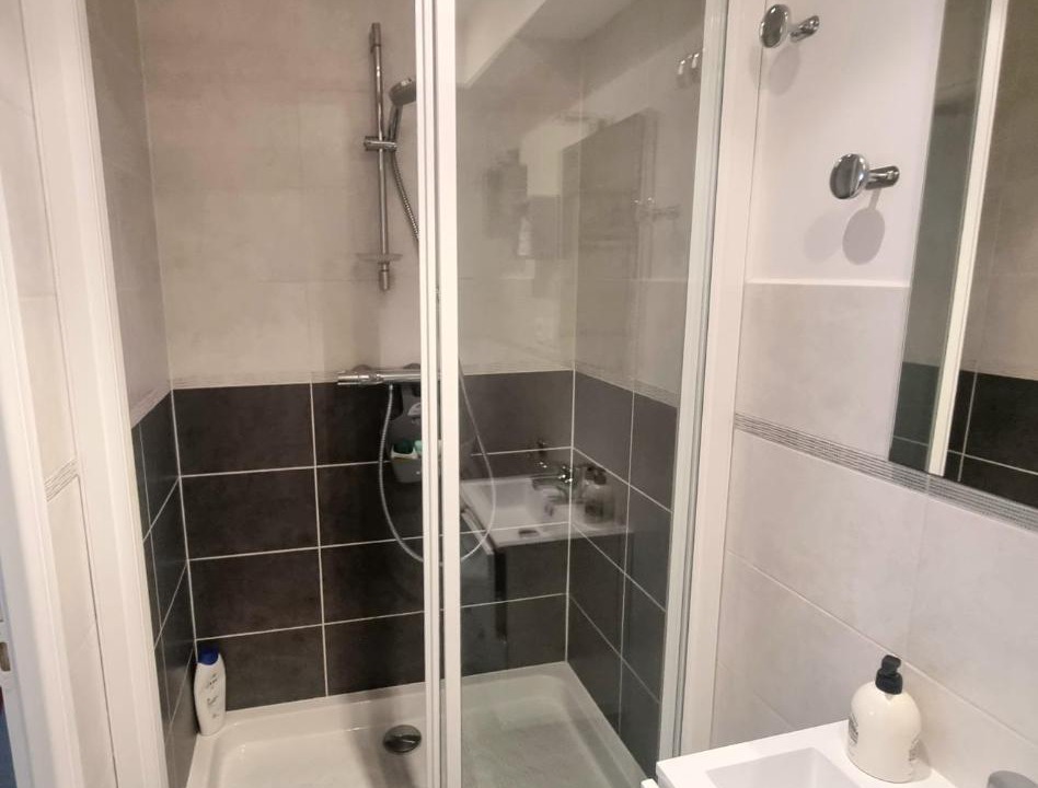 Photo of Bathroom in Montfort-l'Amaury