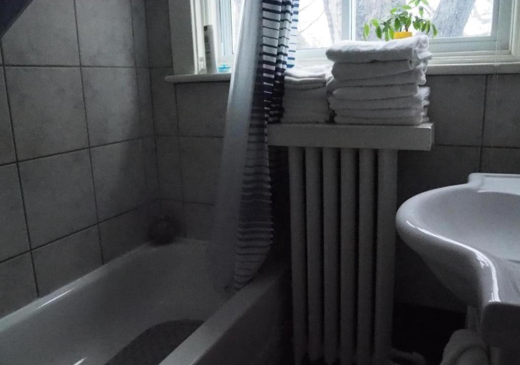 Photo of Bathroom in Centretown