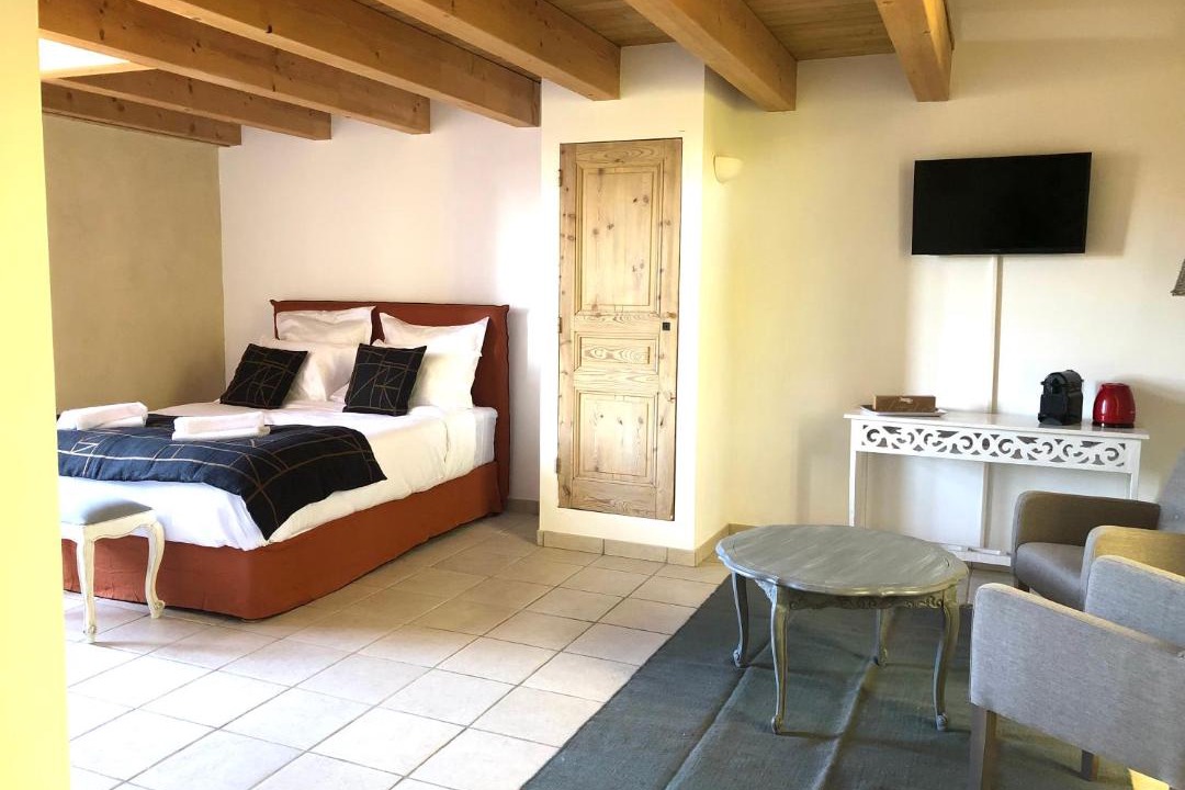 Photo of Others in Taulignan