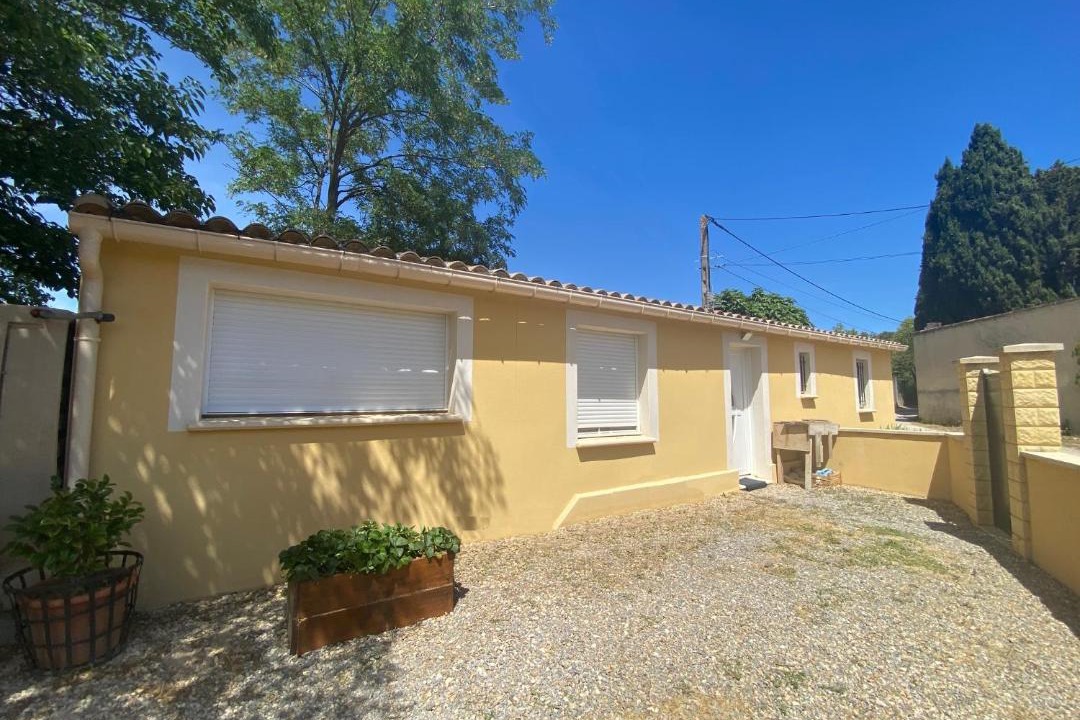 Photo of Buildings in Bagnols-sur-Ceze