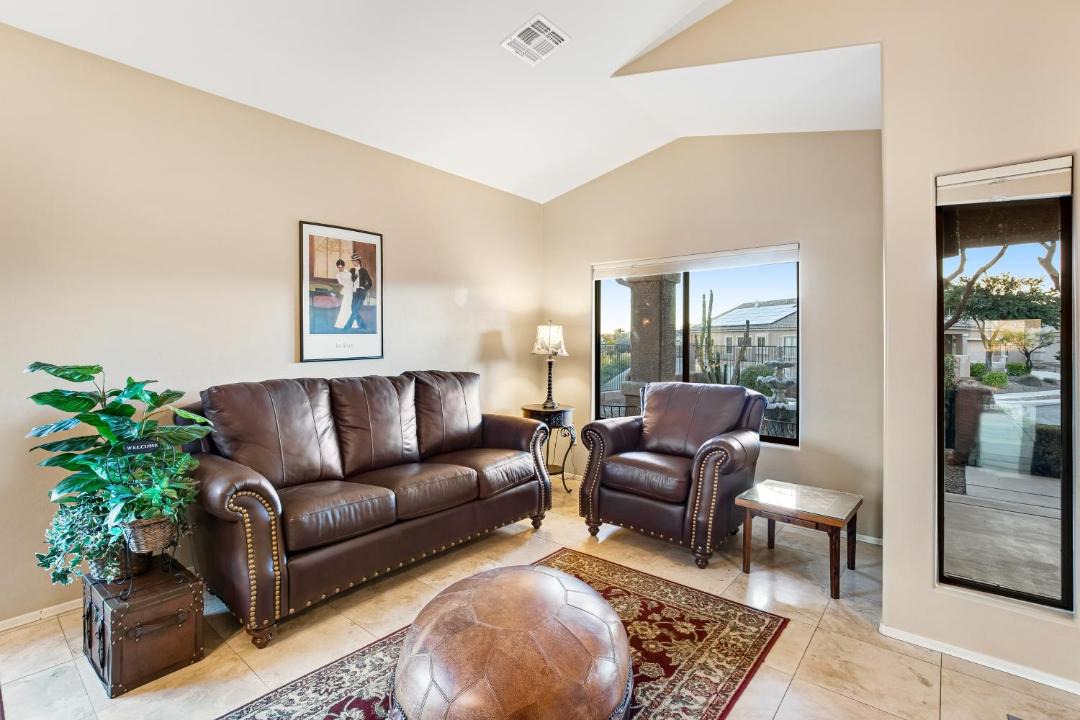 Photo of Livingroom in Tangerine Terrace