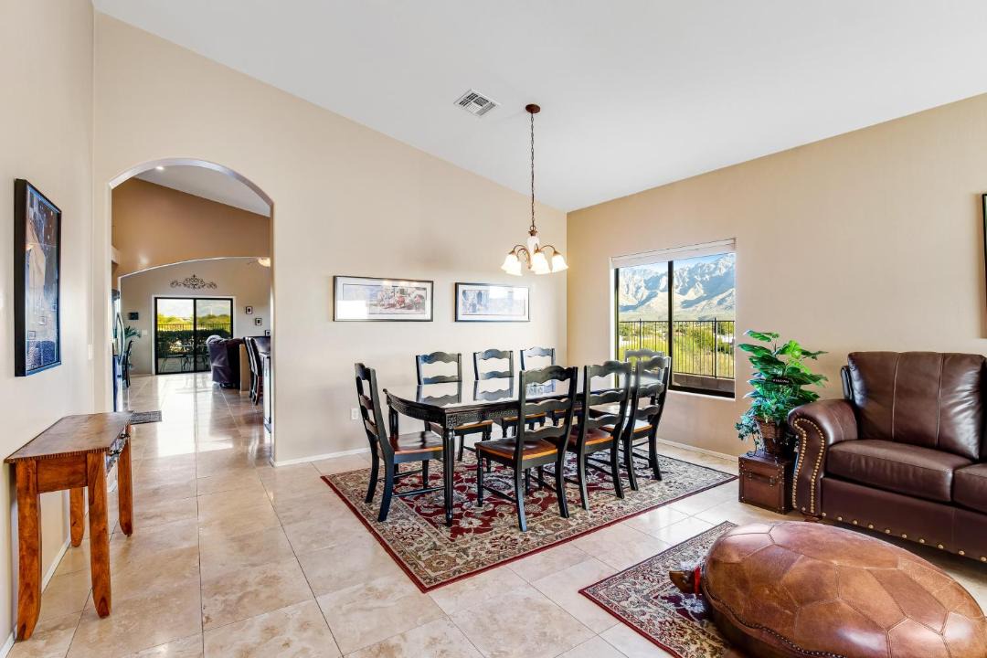Photo of Livingroom in Tangerine Terrace