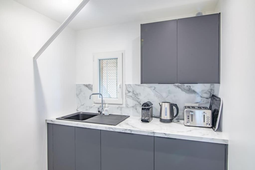 Photo of Kitchen in Le Chesnay