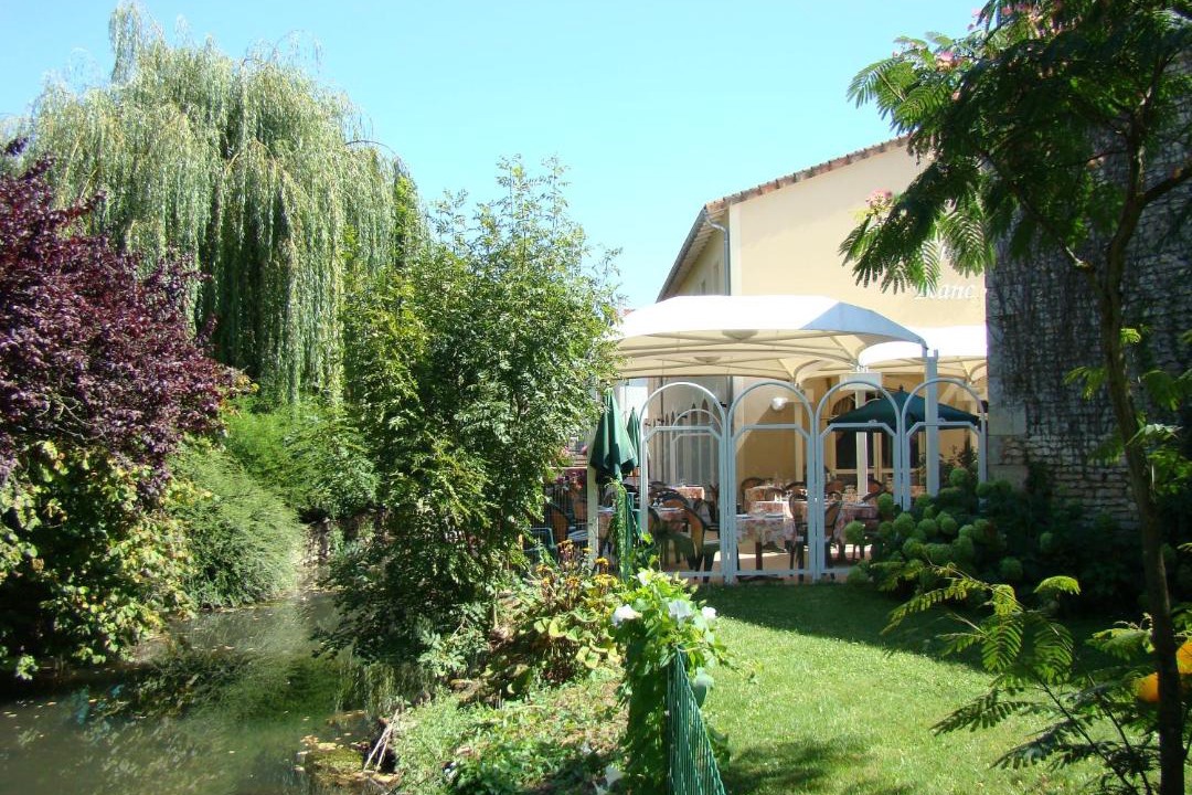 Photo of Others in Vouille